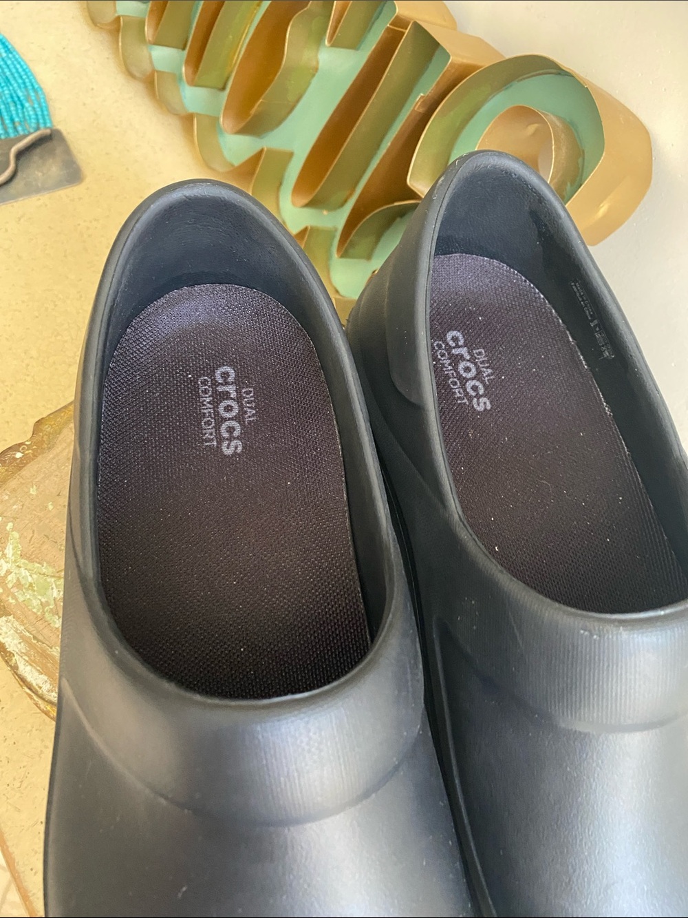 CROCS - Picture 2 of 11